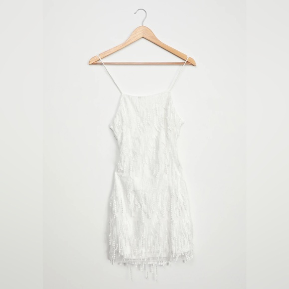 🆕•LULUS• White Fringe Lace-Up Mini Dress - Picture 4 of 6